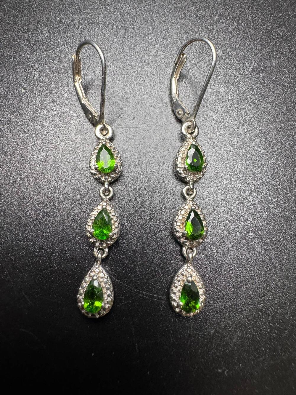 STS 925 Sterling Silver Green Gemstone Teardrop Dangle Leverback Earrings